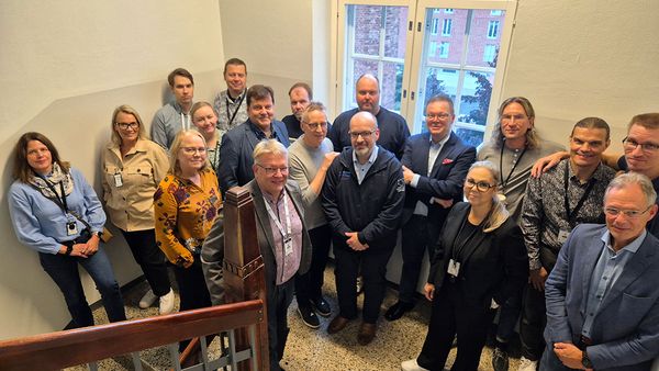 Yrityspalvelut ryhmäkuva