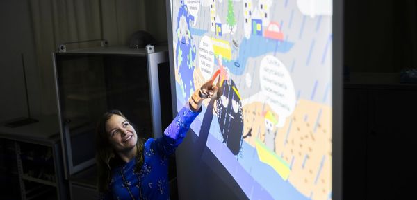 Metsää ja vettä ilmakuvassa