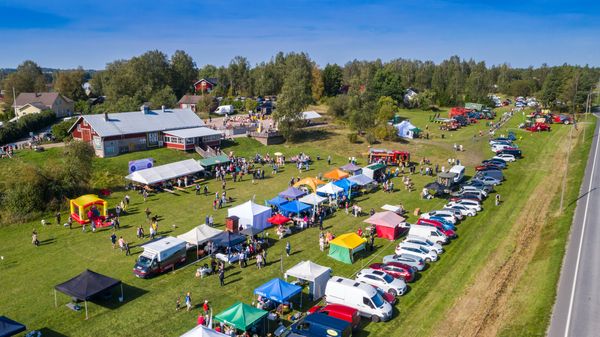 Ilmakuva avajaisalueesta.