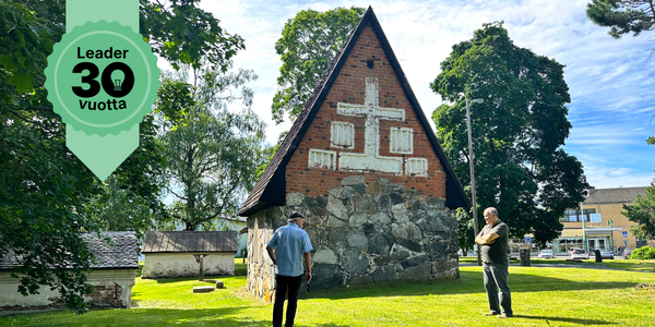 Akaan vanhan hautausmaan sakasti