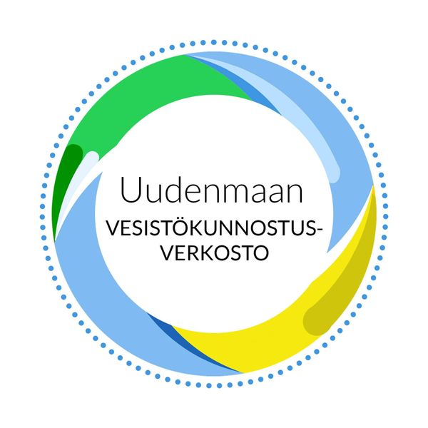 Talkoolaisia purokunnostustöissä.